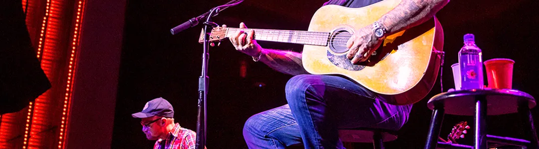Aaron Lewis