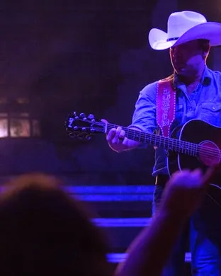 Justin Moore